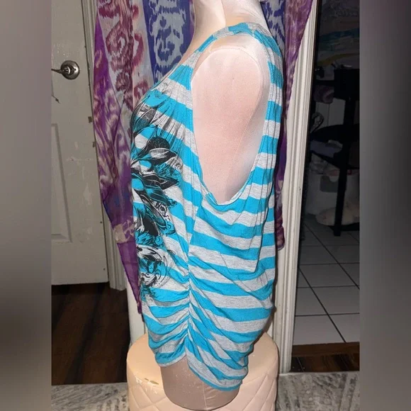 ⭐️3/$15 ⭐️ Julie's Closet Turquoise and Gray striped Floral Tank - Picture 4 of 8